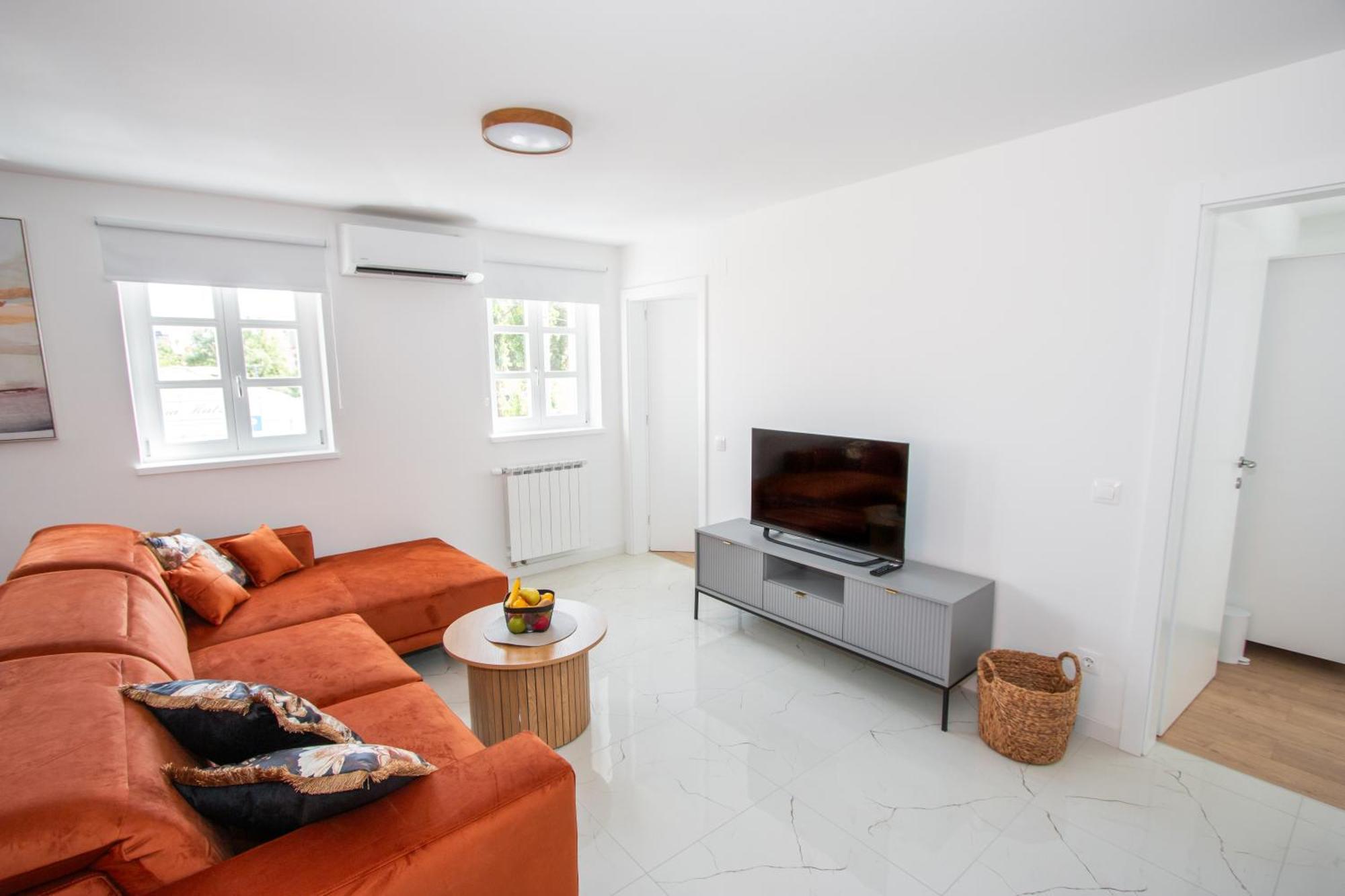 Apartmani Kac Karlovac Exterior photo